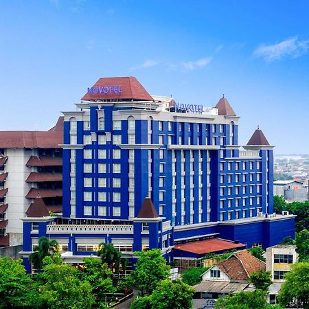 Novotel Semarang Exterior photo