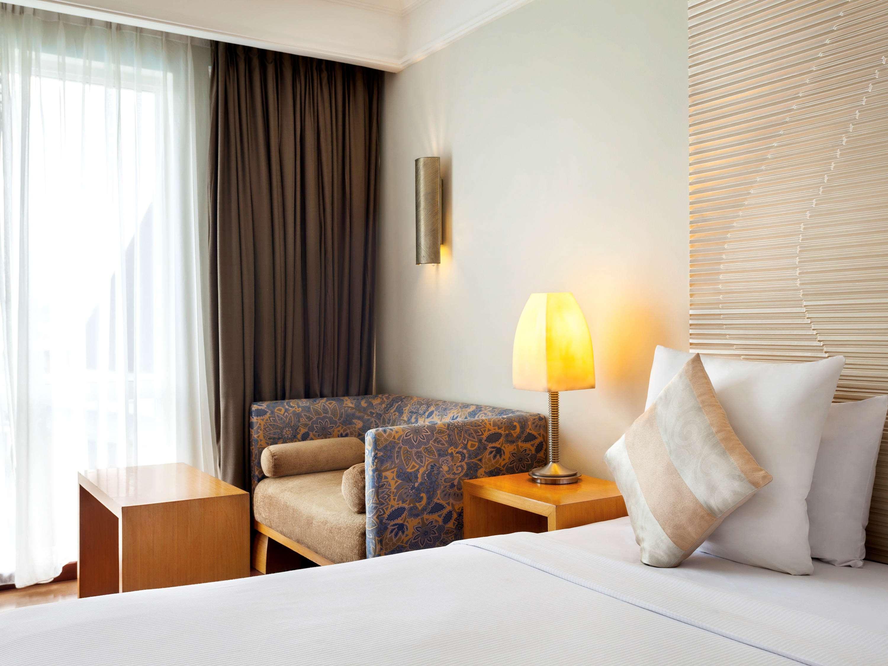 Novotel Semarang Exterior photo