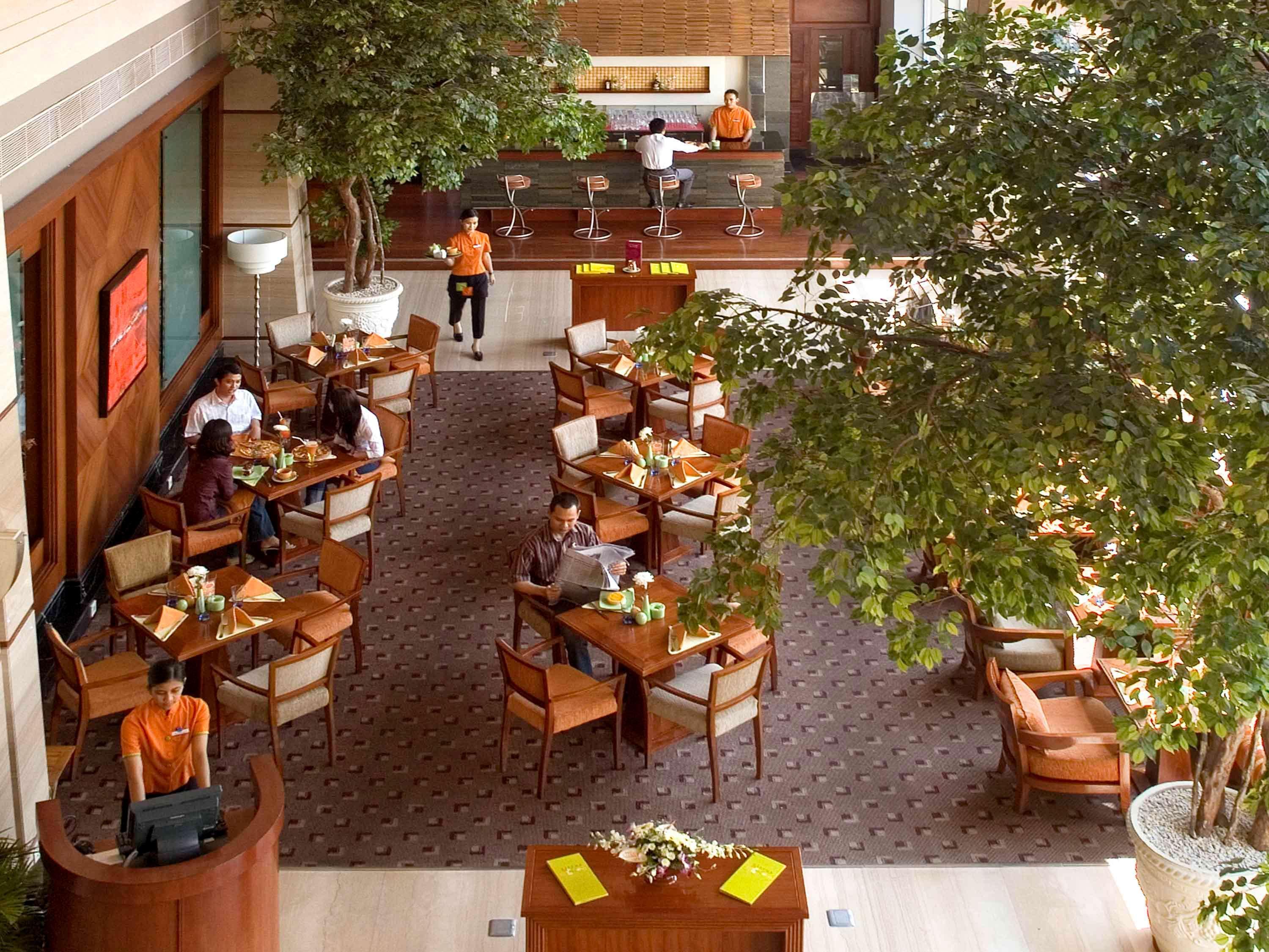 Novotel Semarang Exterior photo